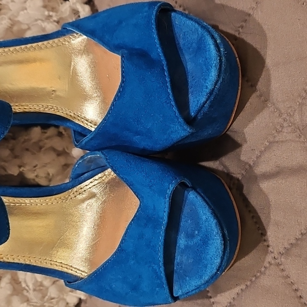 Bakers Heels - Picture 3 of 16